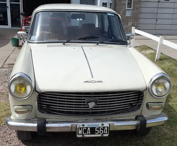 Peugeot 404 1975
