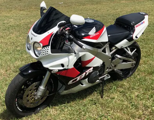 Honda CBR 900RR