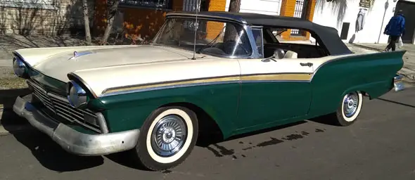 Ford Fairlane 1957