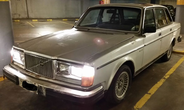Volvo 264