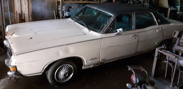 Ford Fairlane