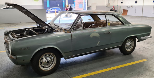 IKA Renault Torino 380 Coupé
