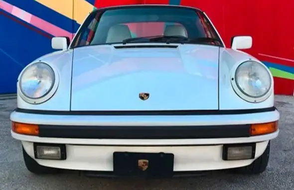 Porsche 911 Carrera Cabrio 1987