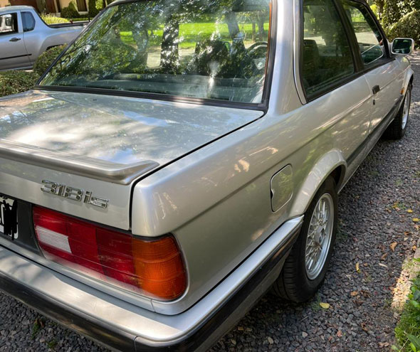 BMW 318IS