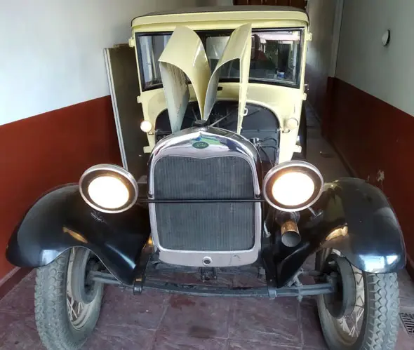 Ford  A Tudor