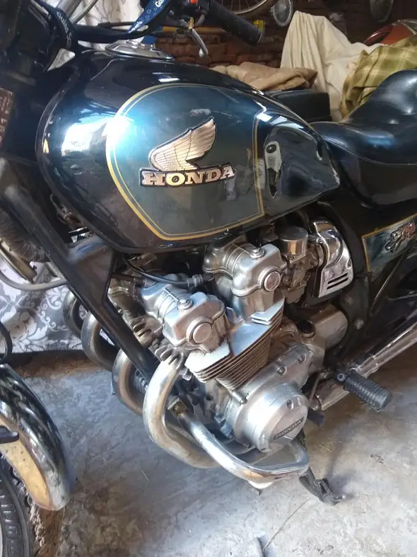 Honda CB750 Custom