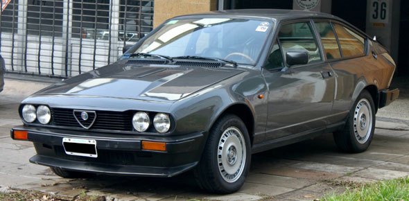 Alfa Romeo GTV6