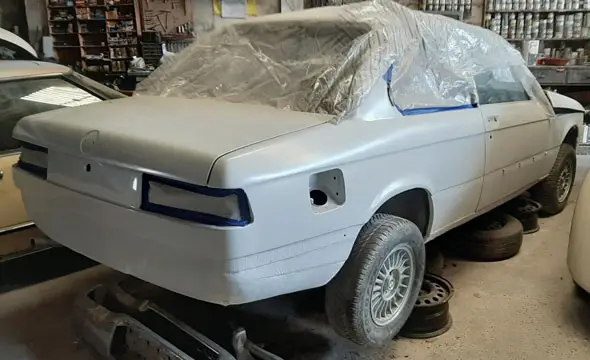 BMW  320