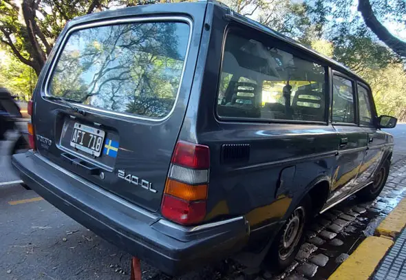 Volvo DL240