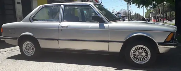 BMW 320