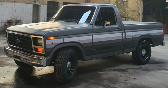 Ford F100 V8 1984
