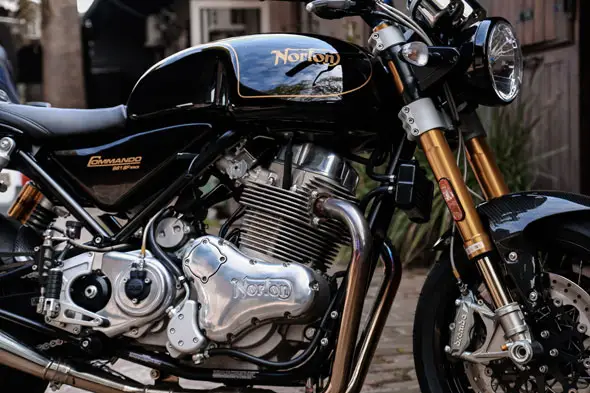 Norton Comando 961