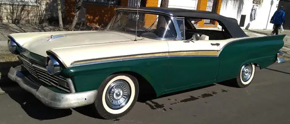Ford Fairlane 1957