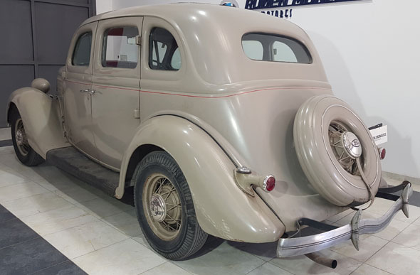 Ford  1935