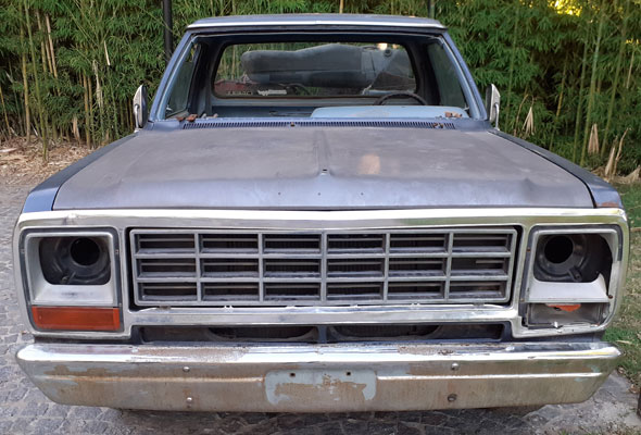 Dodge  RAM D150