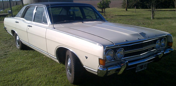 Ford Fairlane LTD V8 1977