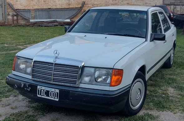 Mercedes Benz 200 1989