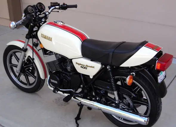 Yamaha  RD400