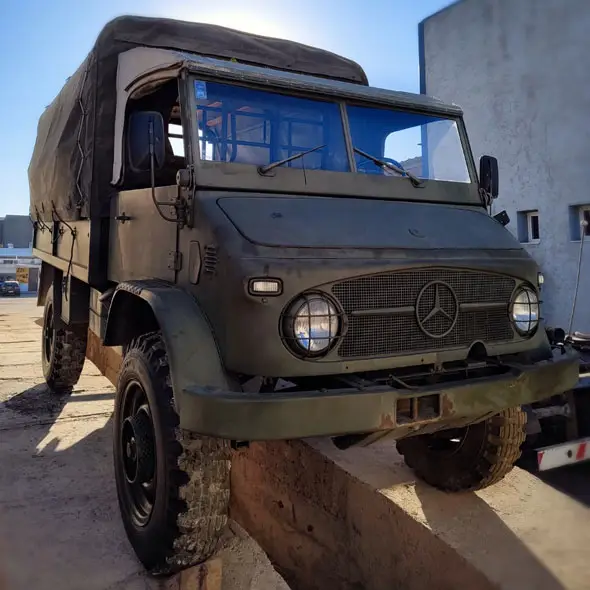 Mercedes Benz Unimog 404 S