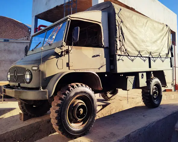 Mercedes Benz Unimog 404 S