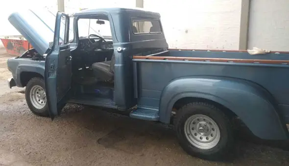 Ford F-100
