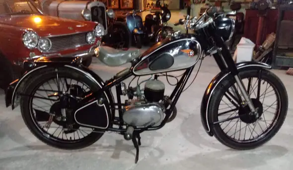 Esce Pel 125