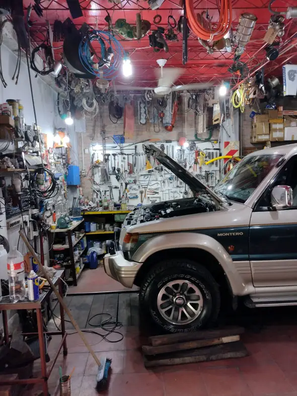 Mitsubishi Montero 2.5TD