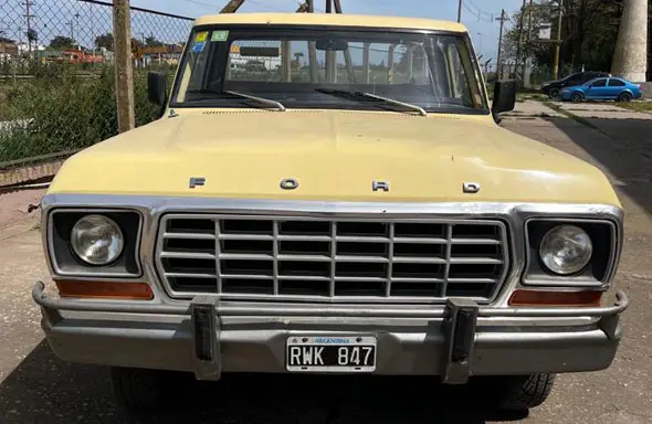 Ford F-100 USD 9800 120894