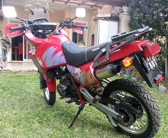 Suzuki DR650 RS