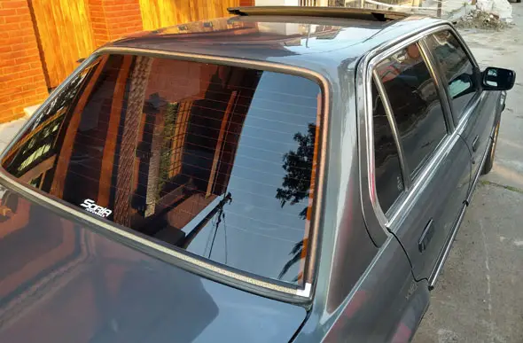 BMW  320i