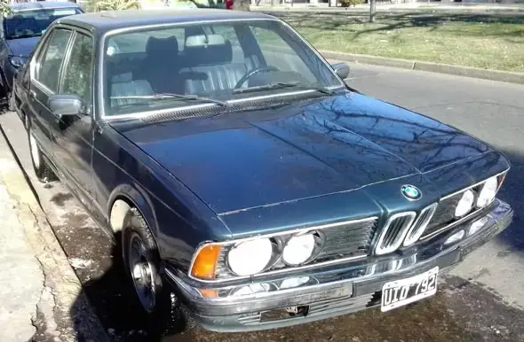 BMW 735i