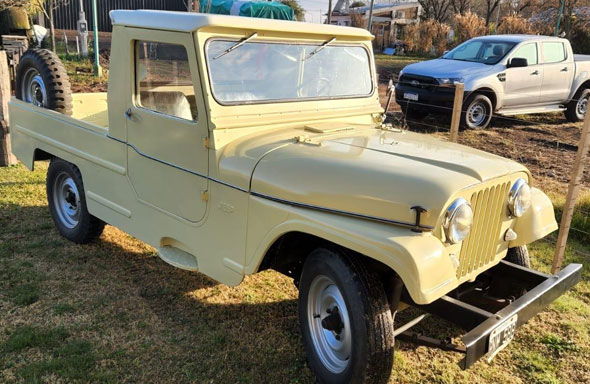 Ika Jeep Pick Up 1972 USD 8800