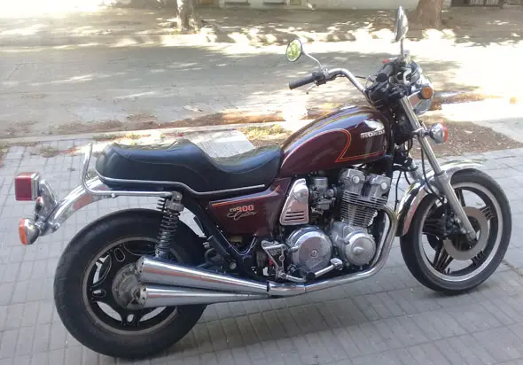 Honda CB900 Custom