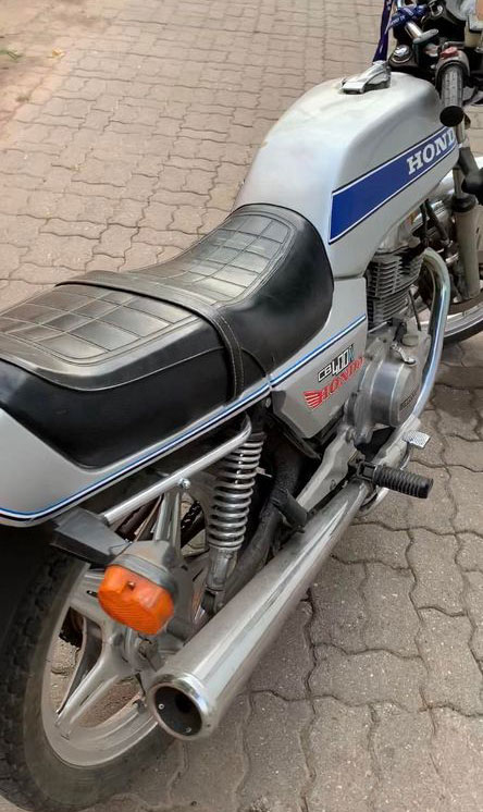 Honda CB400 - Foto 2