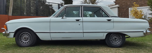 Ford  Falcon De Luxe 3.0