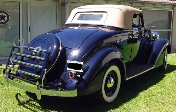 Plymouth 1935