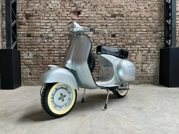 Piaggio Vespa GS