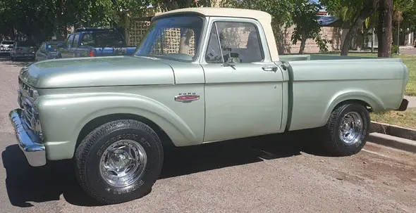 Ford F 100 1966 Twin I Beam V8