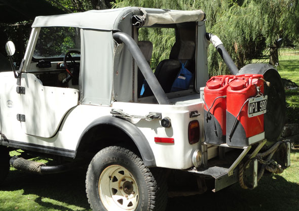 JeepIKA 1958 4x4 Carrocecería Corta Fibra Reforzada - Foto 3