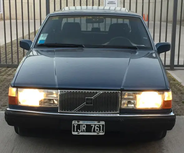 Volvo 760 GLE V6 Automático