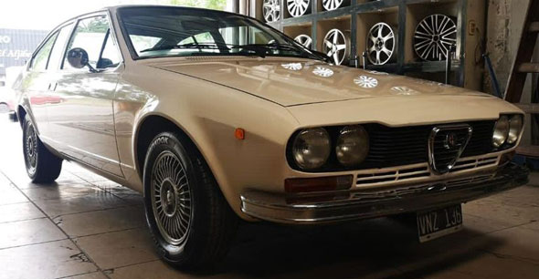 Alfa Romeo  GTV2000