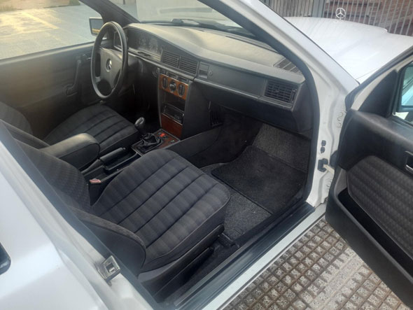 Mercedes Benz 190E 2.0 1993 - Foto 3