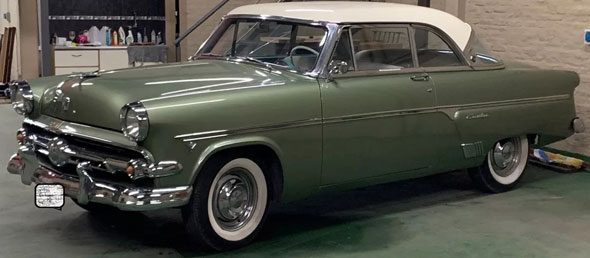 Ford Victoria 1954