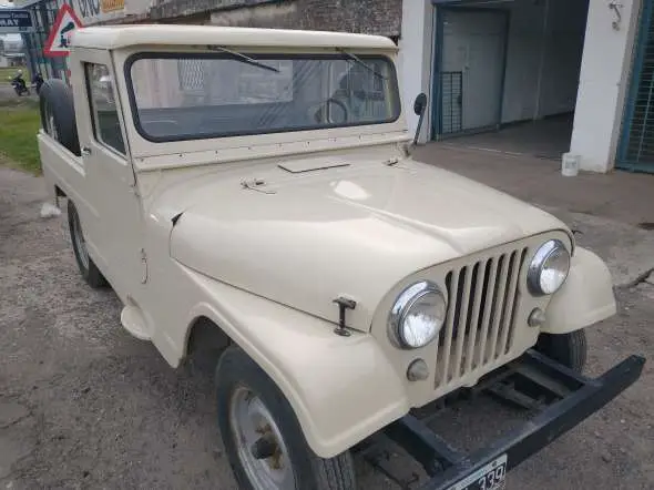 Jeep IKA 1973