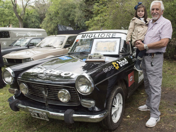 Peugeot 404 - Foto 4