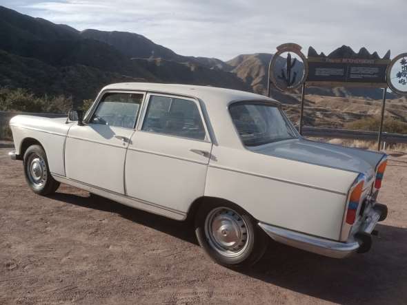 Peugeot  404