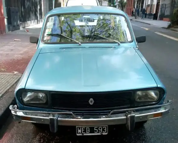 Renault  12