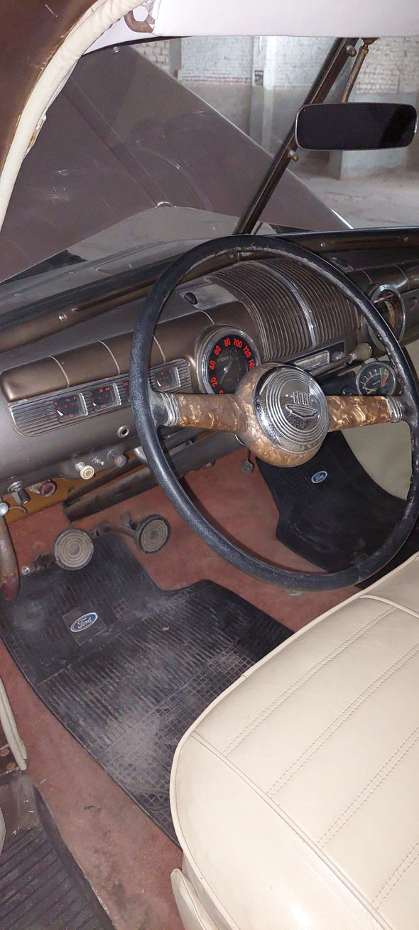 Ford  1946