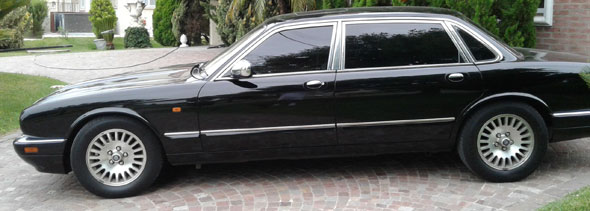 Jaguar XJ