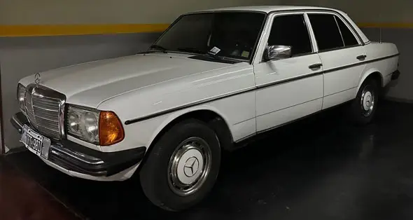 Mercedes Benz  230E